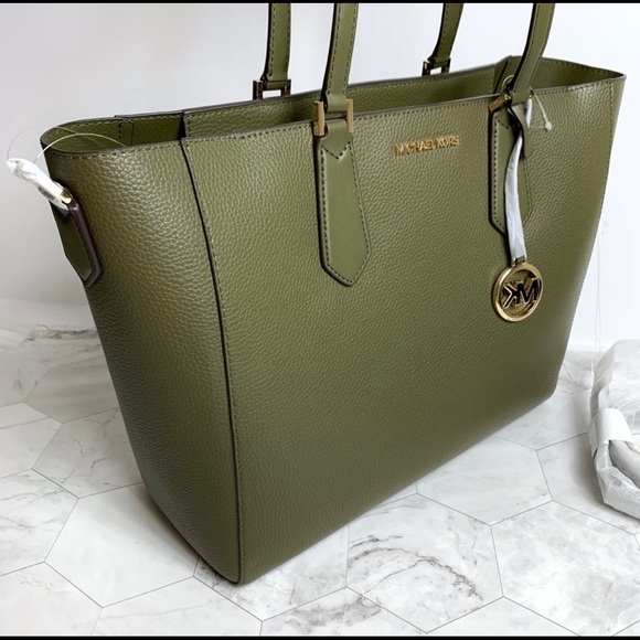 Michael Kors Kimberly 3 in 1 tote - Picture 6 of 7